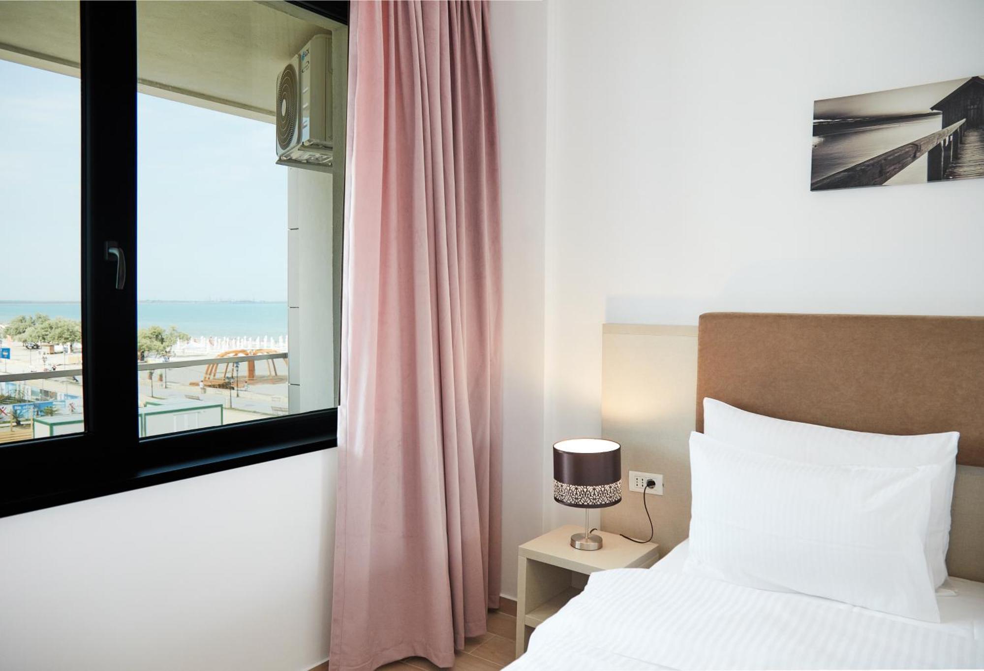 Excelsior Apartaments Mamaia Nord Năvodari Exteriör bild